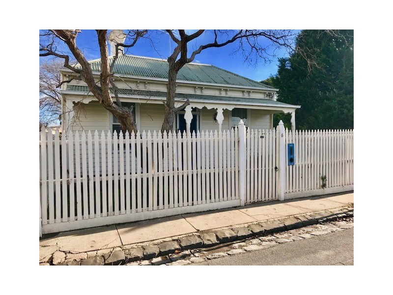 5 Westcott Place, Newtown VIC 3220