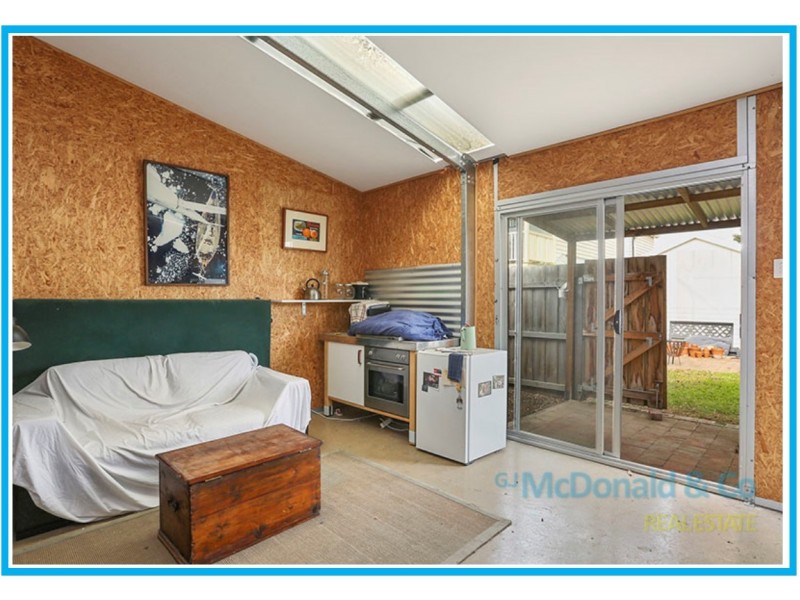 15 Victoria Street, Rippleside VIC 3215