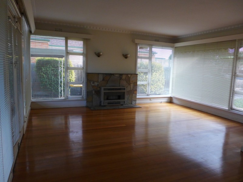 25 Vines Road, Hamlyn Heights VIC 3215