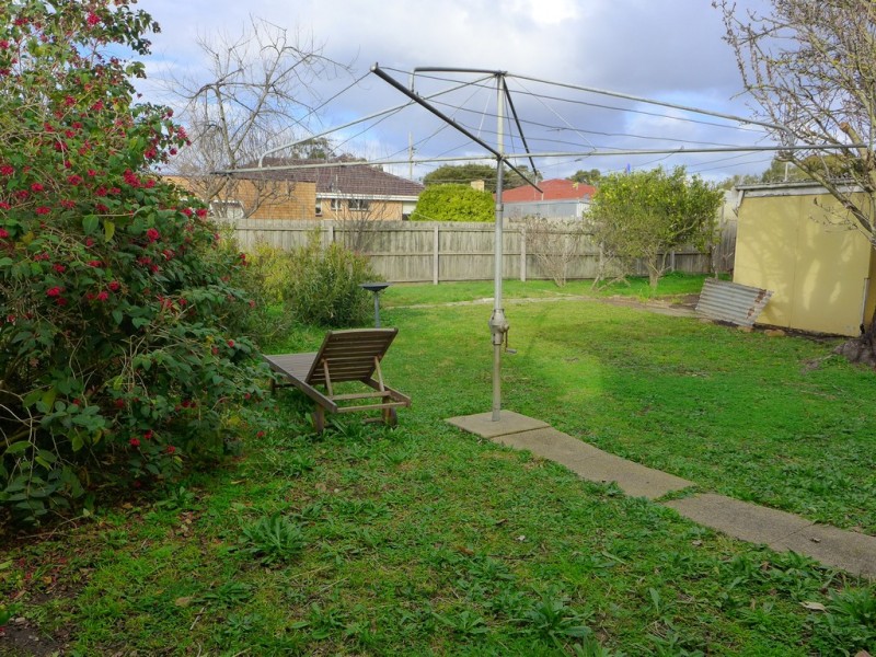 25 Vines Road, Hamlyn Heights VIC 3215