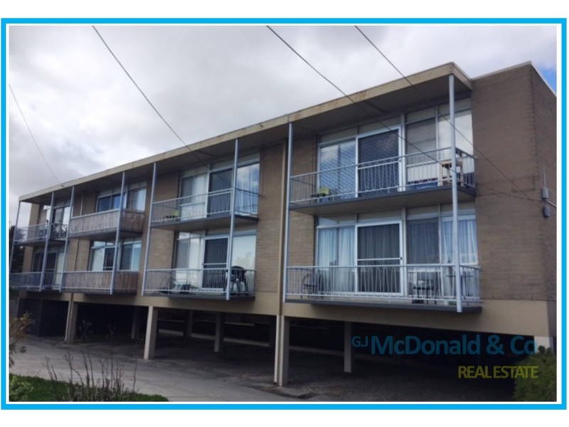 8/3 East Court, Newcomb VIC 3219