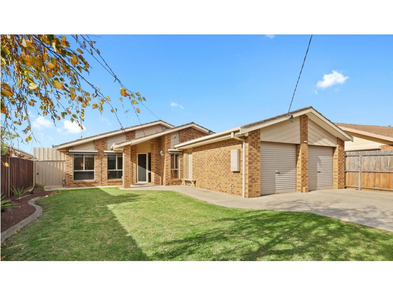 16 Leonora Court, Corio VIC 3214