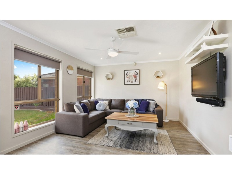 16 Leonora Court, Corio VIC 3214