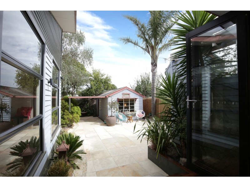 137 Autumn Street, Geelong West VIC 3218