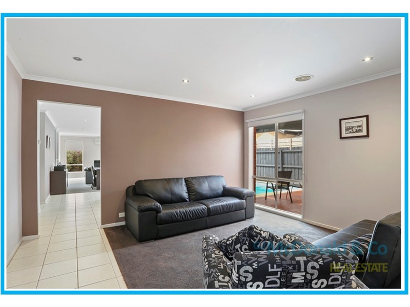 24 The Vineyard, Waurn Ponds VIC 3216