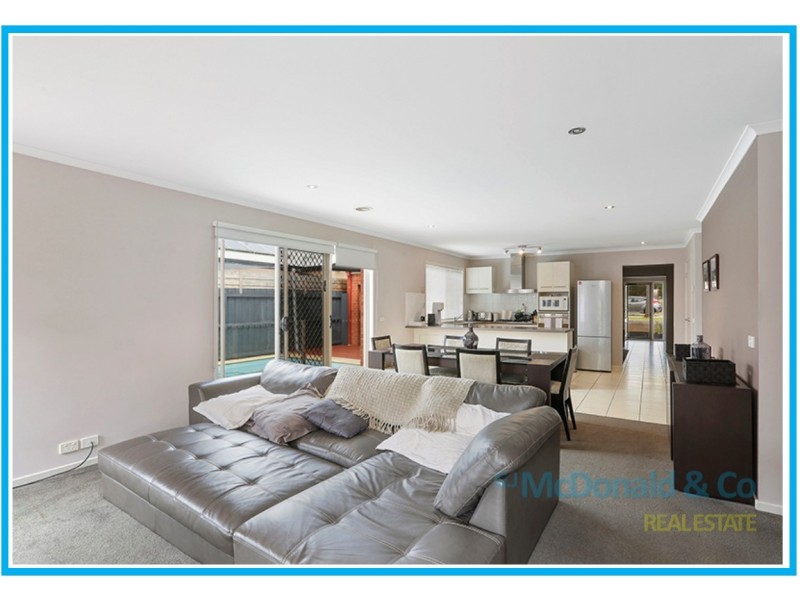 24 The Vineyard, Waurn Ponds VIC 3216
