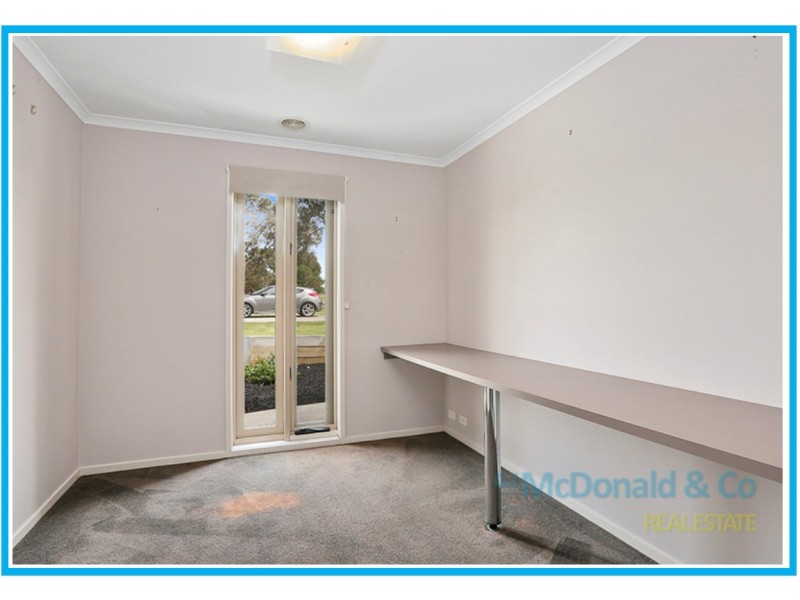 24 The Vineyard, Waurn Ponds VIC 3216