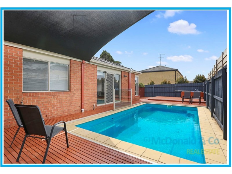 24 The Vineyard, Waurn Ponds VIC 3216