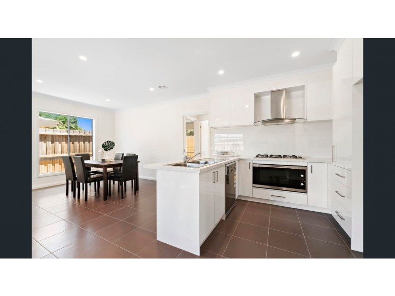 2a Springhurst Crescent, Grovedale VIC 3216