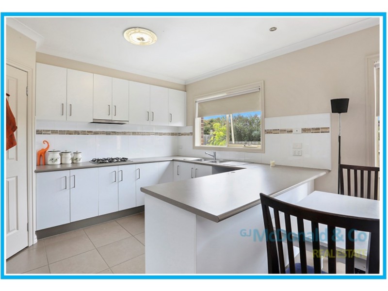 2/8-10 Breadalbane Street, Newcomb VIC 3219