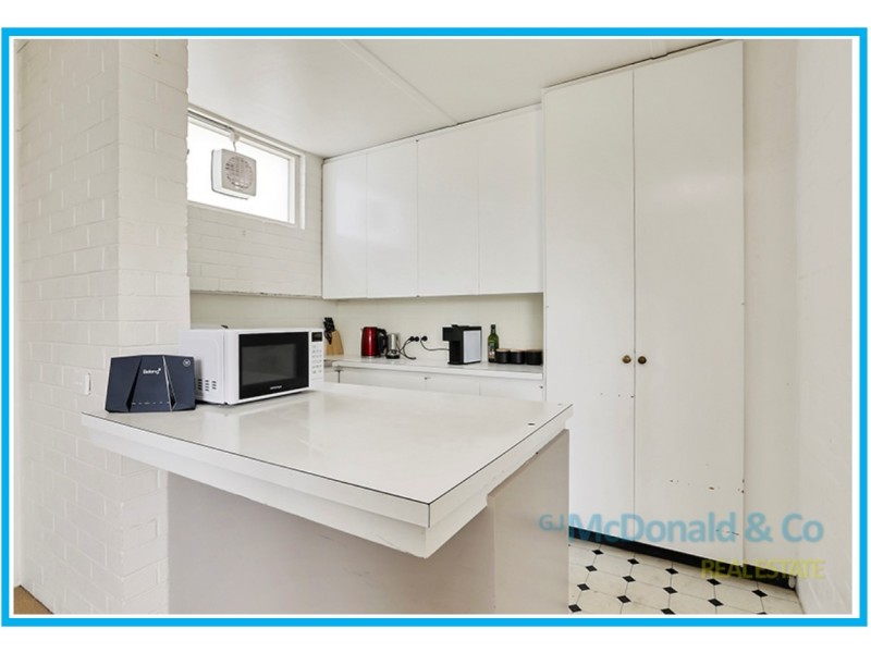 9/2 Aphrasia Street, Newtown VIC 3220