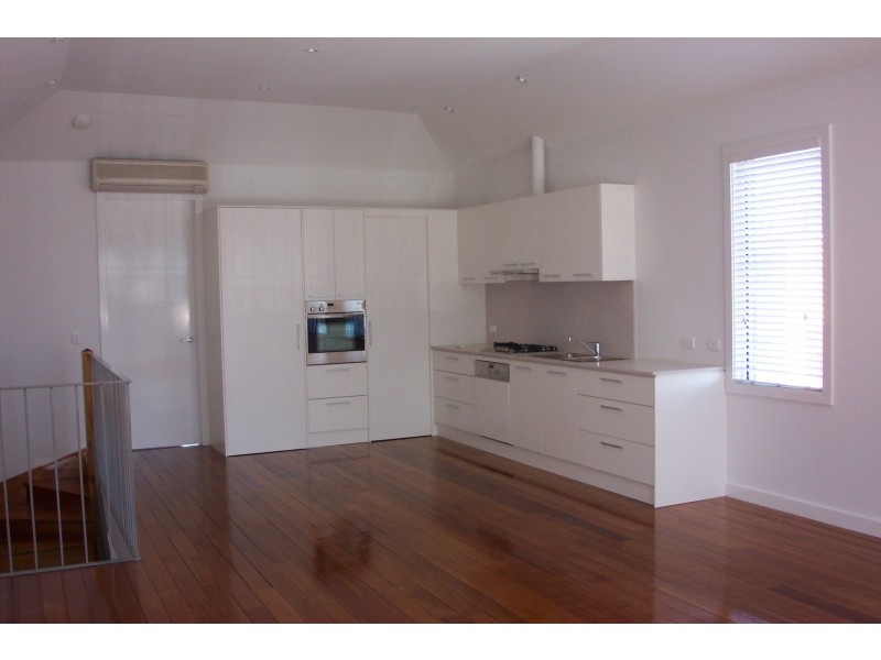 1/37 Spring Street, Geelong West VIC 3218