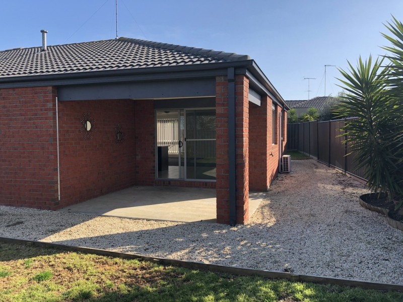 30 Sugargum Drive, Waurn Ponds VIC 3216