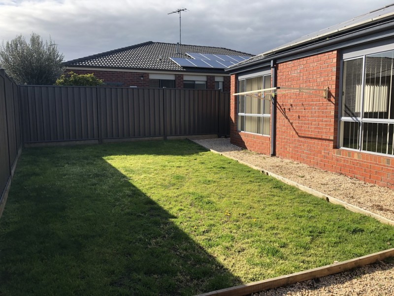 30 Sugargum Drive, Waurn Ponds VIC 3216