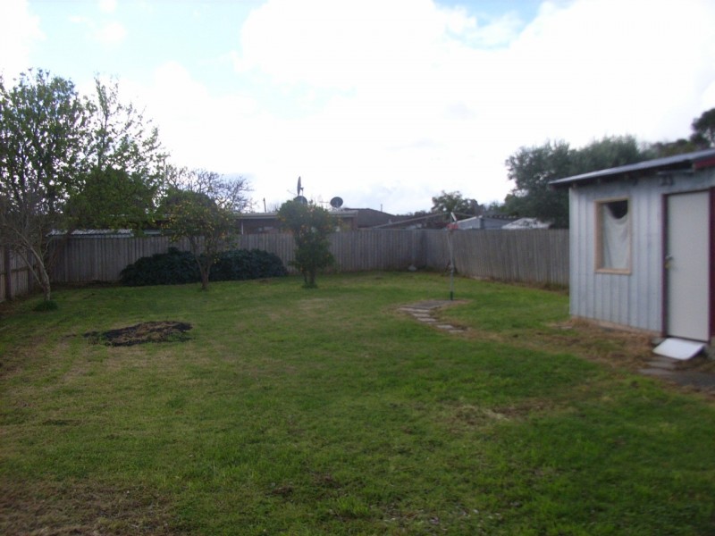 16 Autumn Street, Belmont VIC 3216