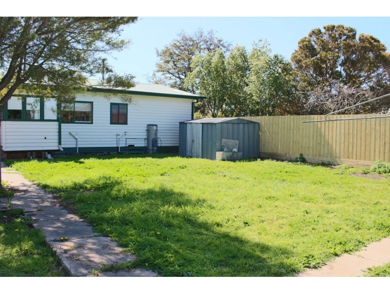42 Regent Street, Whittington VIC 3219