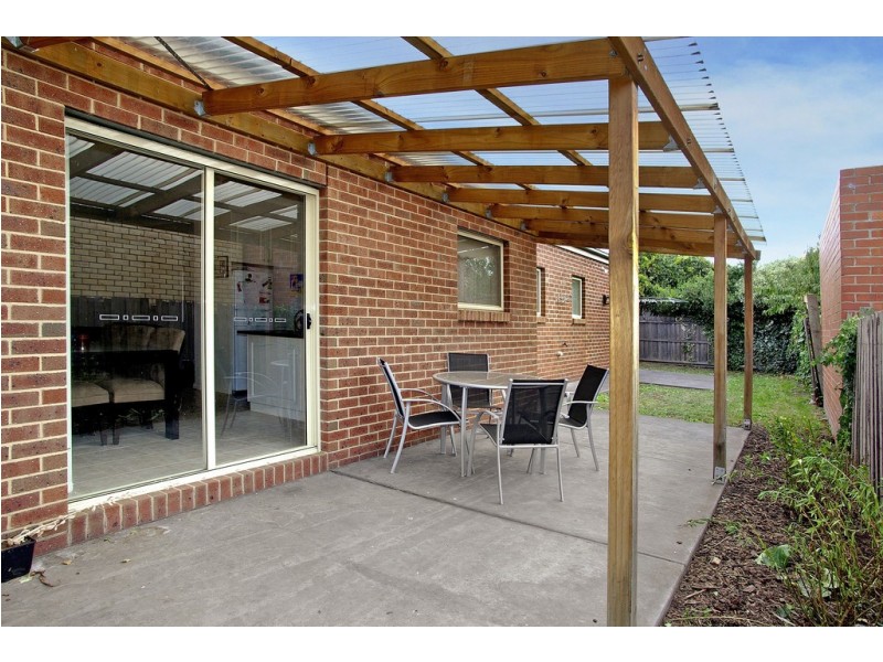 2/112 Gertrude Street, Geelong West VIC 3218