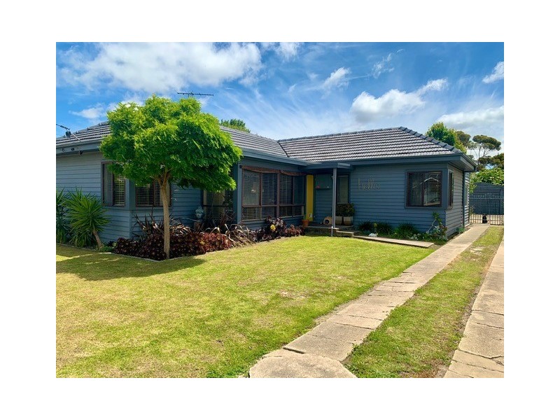 10 Knight Avenue, Herne Hill VIC 3218