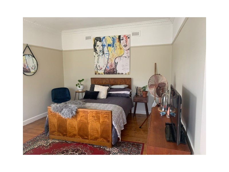 10 Knight Avenue, Herne Hill VIC 3218