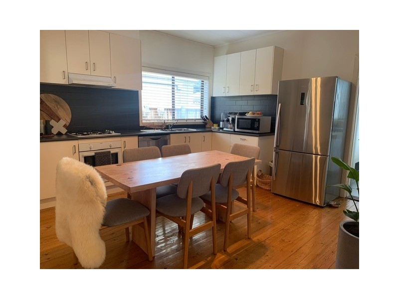 10 Knight Avenue, Herne Hill VIC 3218