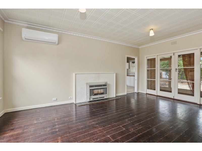 42 Forest Road, Lara VIC 3212