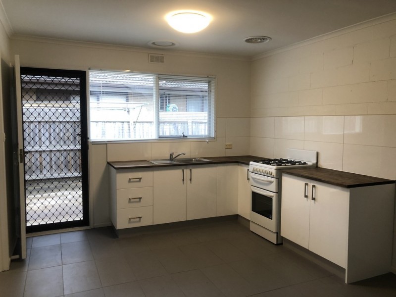 2/152 Bacchus Marsh Road, Corio VIC 3214