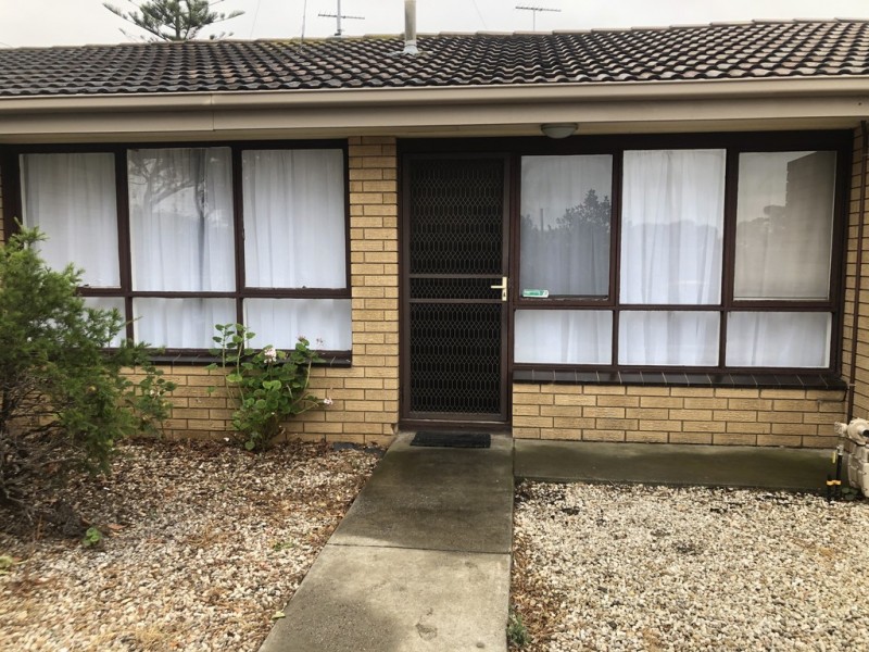 2/152 Bacchus Marsh Road, Corio VIC 3214