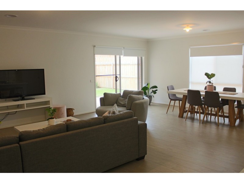 24 Hardiman Circuit, Fyansford VIC 3221