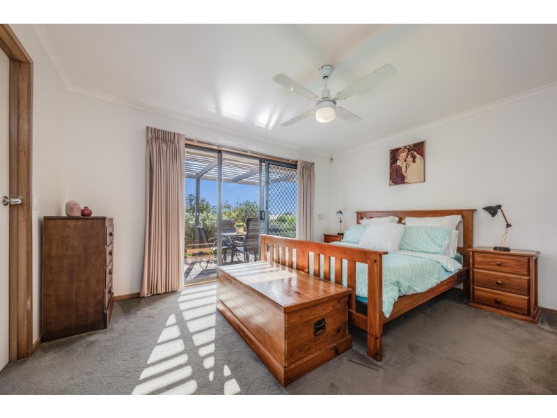 7 Reta Close, Leopold VIC 3224