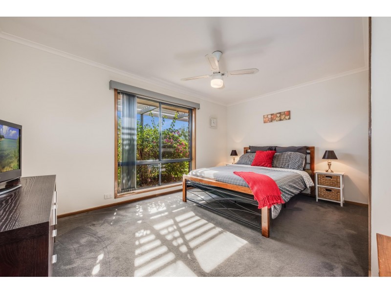 7 Reta Close, Leopold VIC 3224