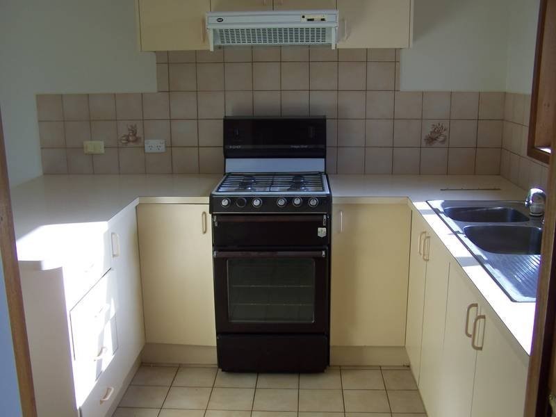 2/49 Brittania Street, Geelong West VIC 3218