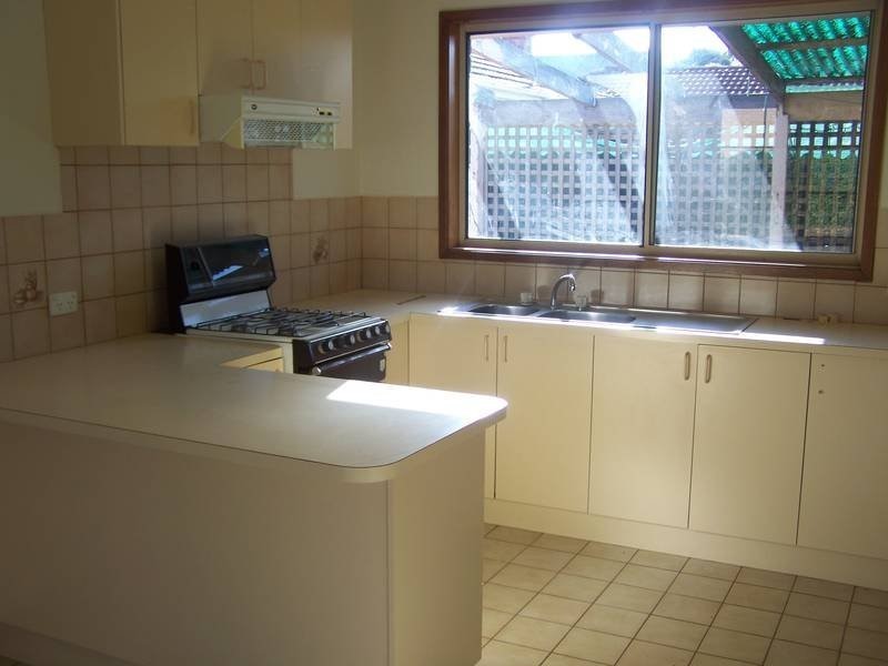 2/49 Brittania Street, Geelong West VIC 3218