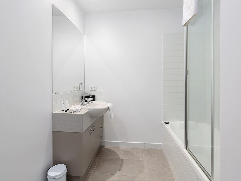 8/16 The Esplanade South, Geelong VIC 3220