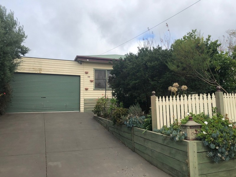 29 Lily Street, Hamlyn Heights VIC 3215