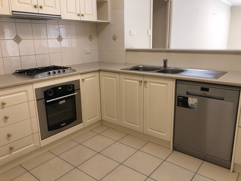 16 Hewitt Drive, Grovedale VIC 3216