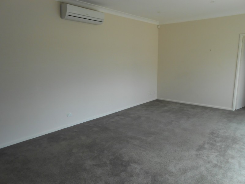 2/3 McNabb Avenue, Geelong West VIC 3218