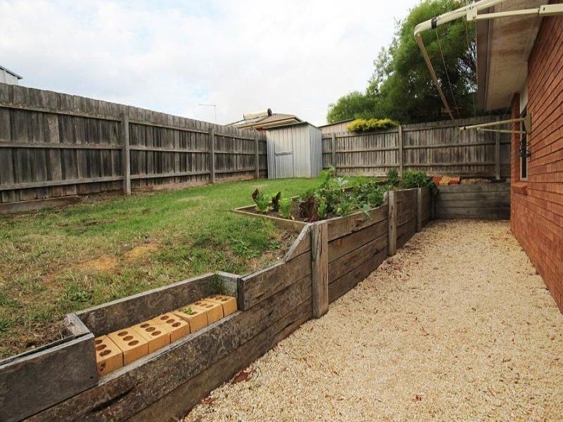 13 Park Lane, Mount Helen VIC 3350