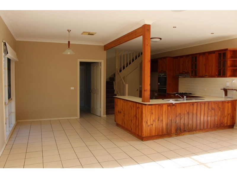 14 Finningley Court, Highton VIC 3216