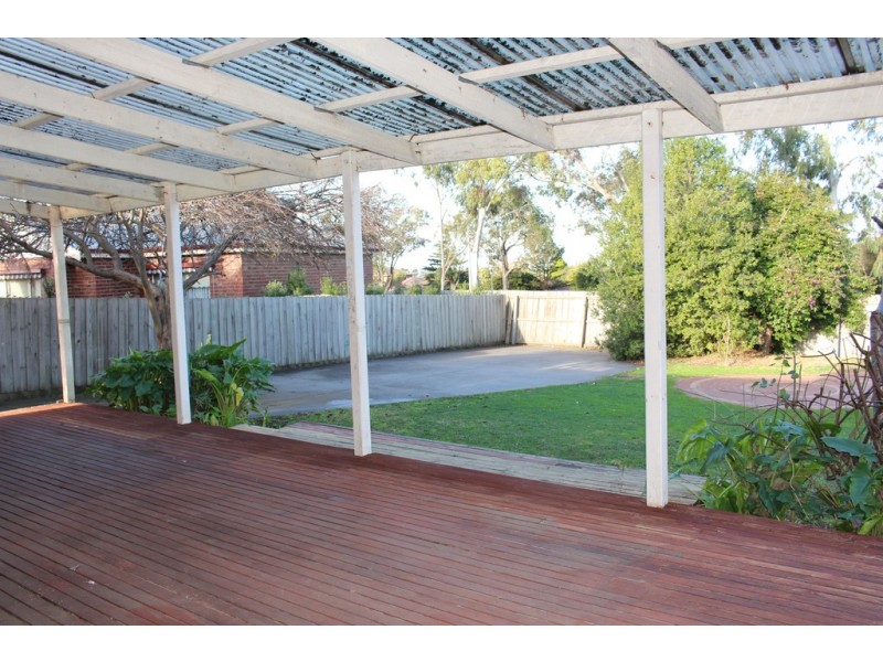 14 Finningley Court, Highton VIC 3216