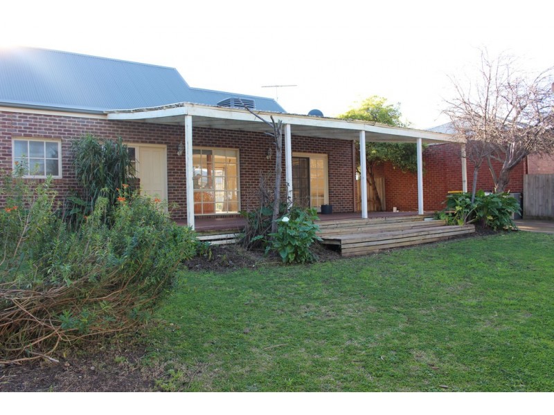 14 Finningley Court, Highton VIC 3216