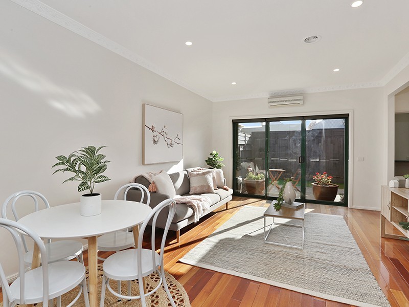 # 2,110 Weller St, Geelong West VIC 3218