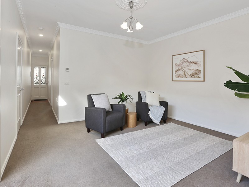 # 2,110 Weller St, Geelong West VIC 3218