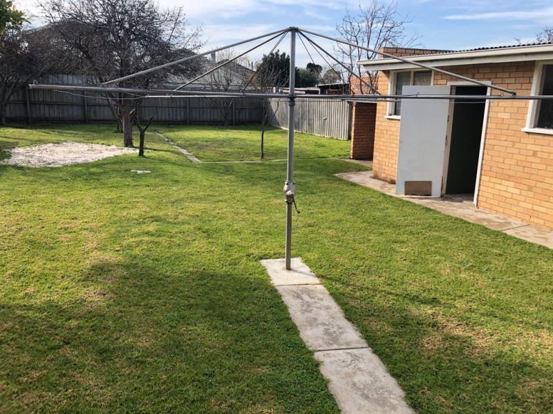 16 Waymouth Street, Hamlyn Heights VIC 3215