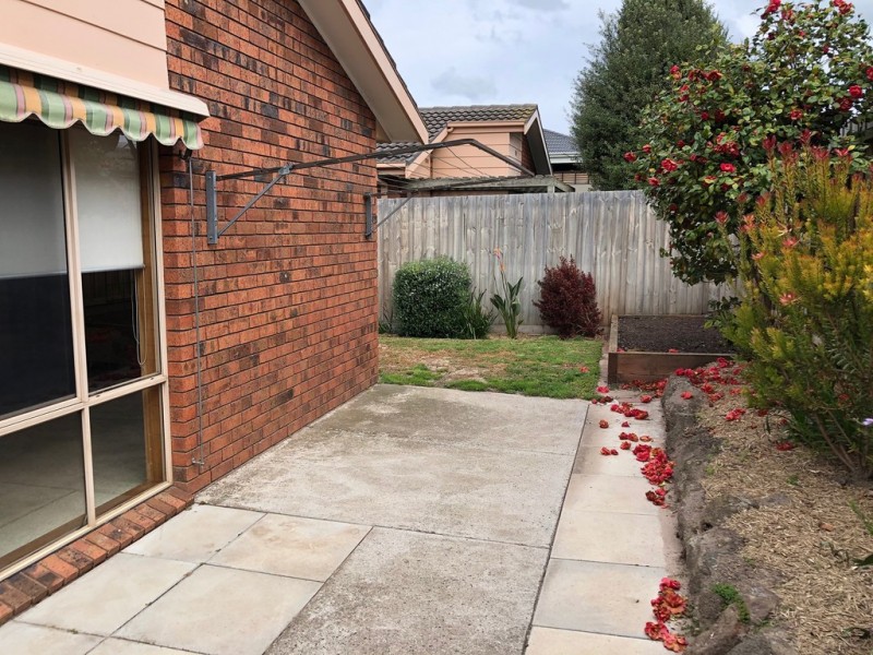 2/265 Roslyn Road, Highton VIC 3216