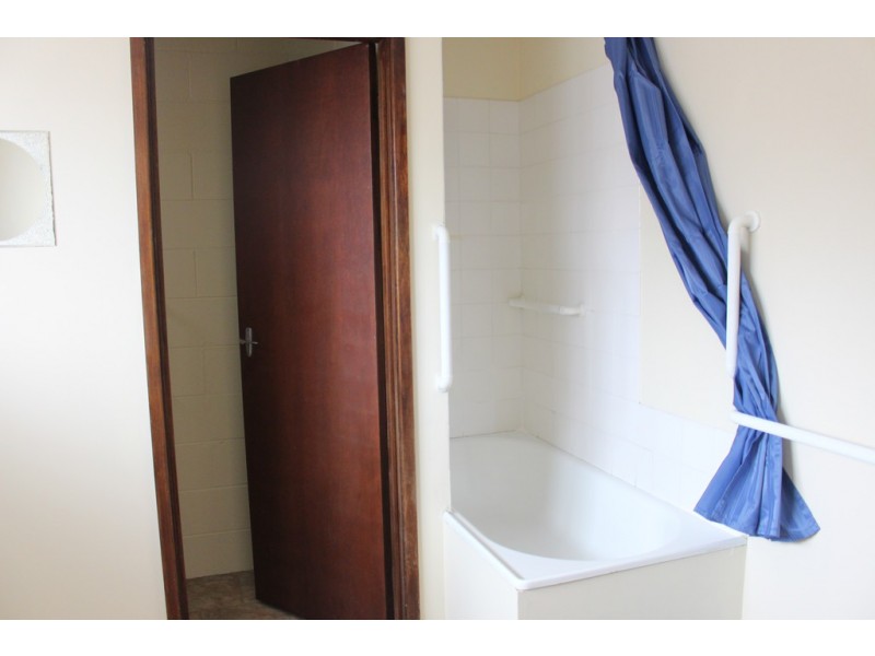2/154 Bacchus Marsh Road, Corio VIC 3214