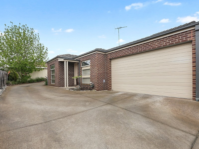 2/54 Torquay Road, Belmont VIC 3216