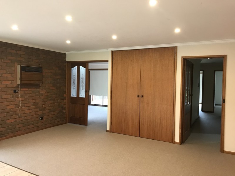 8 Wingarra Drive, Grovedale VIC 3216