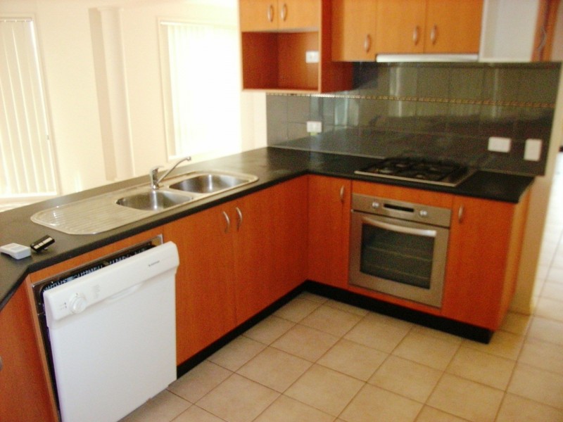 10 Betty Court, Lara VIC 3212