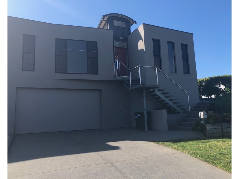 20 St Catherines Drive, Highton VIC 3216