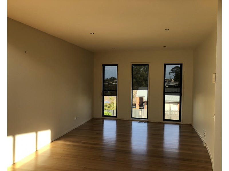 20 St Catherines Drive, Highton VIC 3216